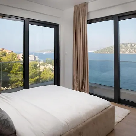 New ! Palm Bay 1 & 2 With Two Heated Pool - Near Sea