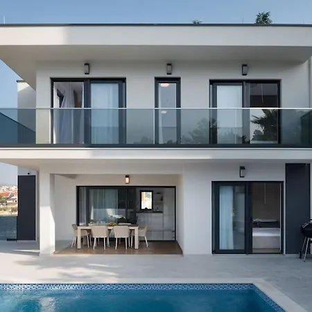 וילה New ! Palm Bay 1 & 2 With Two Heated Pool - Near Sea Ražanj