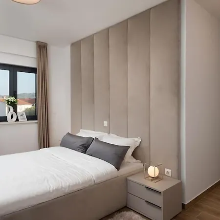 Willa New ! Palm Bay 1 & 2 With Two Heated Pool - Near Sea Ražanj