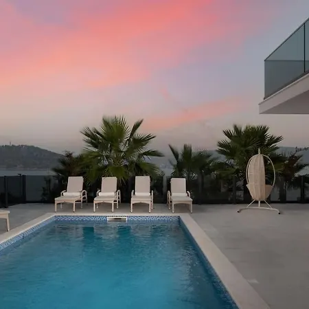 New ! Palm Bay 1 & 2 With Two Heated Pool - Near Sea * Ražanj