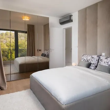 New ! Palm Bay 1 & 2 With Two Heated Pool - Near Sea Willa