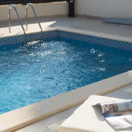 New ! Palm Bay 1 & 2 With Two Heated Pool - Near Sea Villa