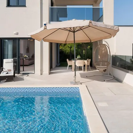 New ! Palm Bay 1 & 2 With Two Heated Pool - Near Sea Villa *