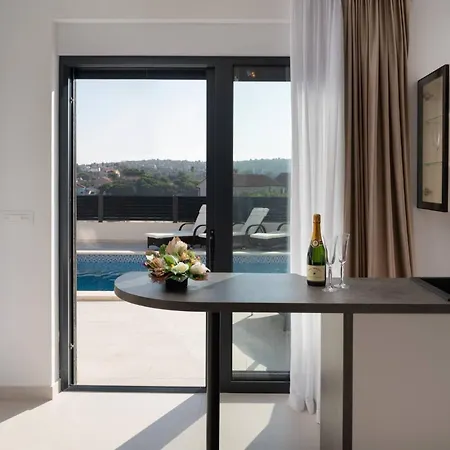New ! Palm Bay 1 & 2 With Two Heated Pool - Near Sea Ražanj