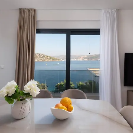 New ! Palm Bay 1 & 2 With Two Heated Pool - Near Sea Villa *