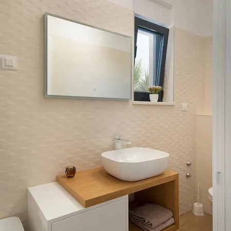 Villa New ! Palm Bay 1 & 2 With Two Heated Pool - Near Sea Ražanj
