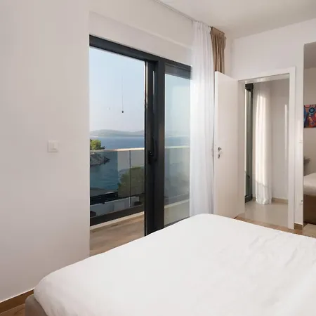 New ! Palm Bay 1 & 2 With Two Heated Pool - Near Sea Villa