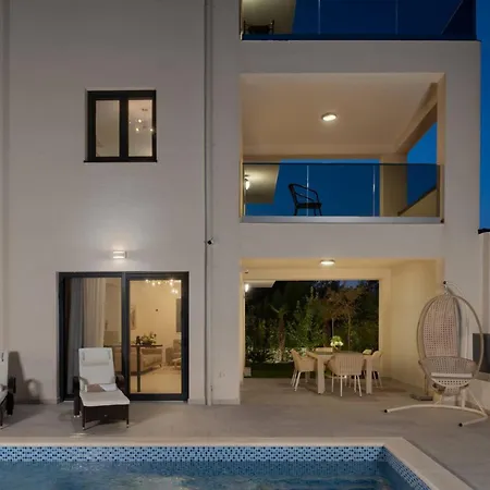 New ! Palm Bay 1 & 2 With Two Heated Pool - Near Sea Villa *
