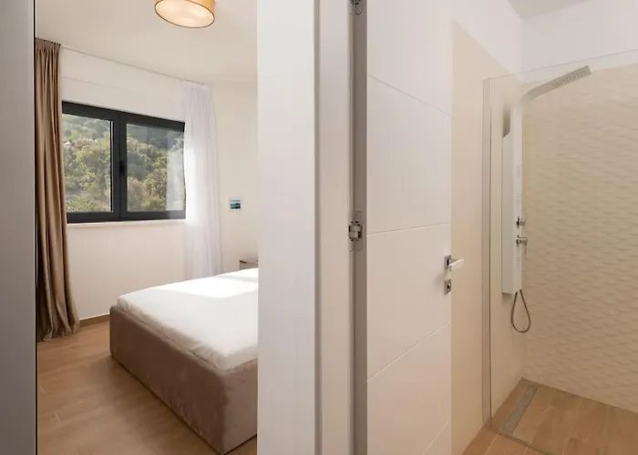 New ! Palm Bay 1 & 2 With Two Heated Pool - Near Sea Villa