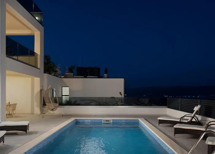 New ! Palm Bay 1 & 2 With Two Heated Pool - Near Sea וילה