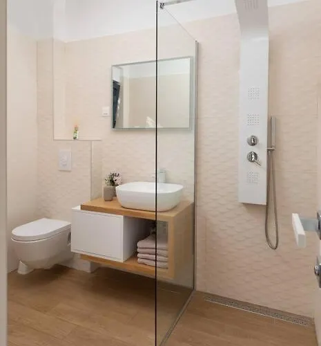 Villa New ! Palm Bay 1 & 2 With Two Heated Pool - Near Sea *