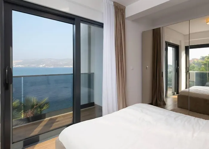 New ! Palm Bay 1 & 2 With Two Heated Pool - Near Sea Villa *