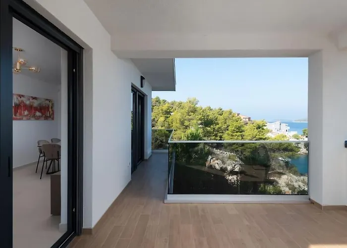 Villa New ! Palm Bay 1 & 2 With Two Heated Pool - Near Sea