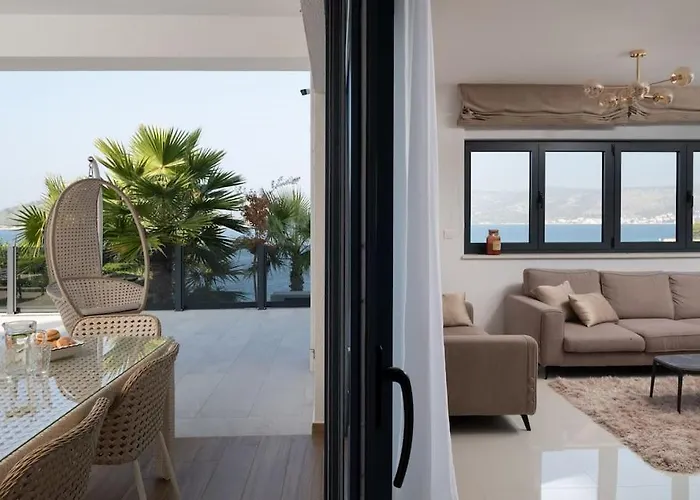 New ! Palm Bay 1 & 2 With Two Heated Pool - Near Sea